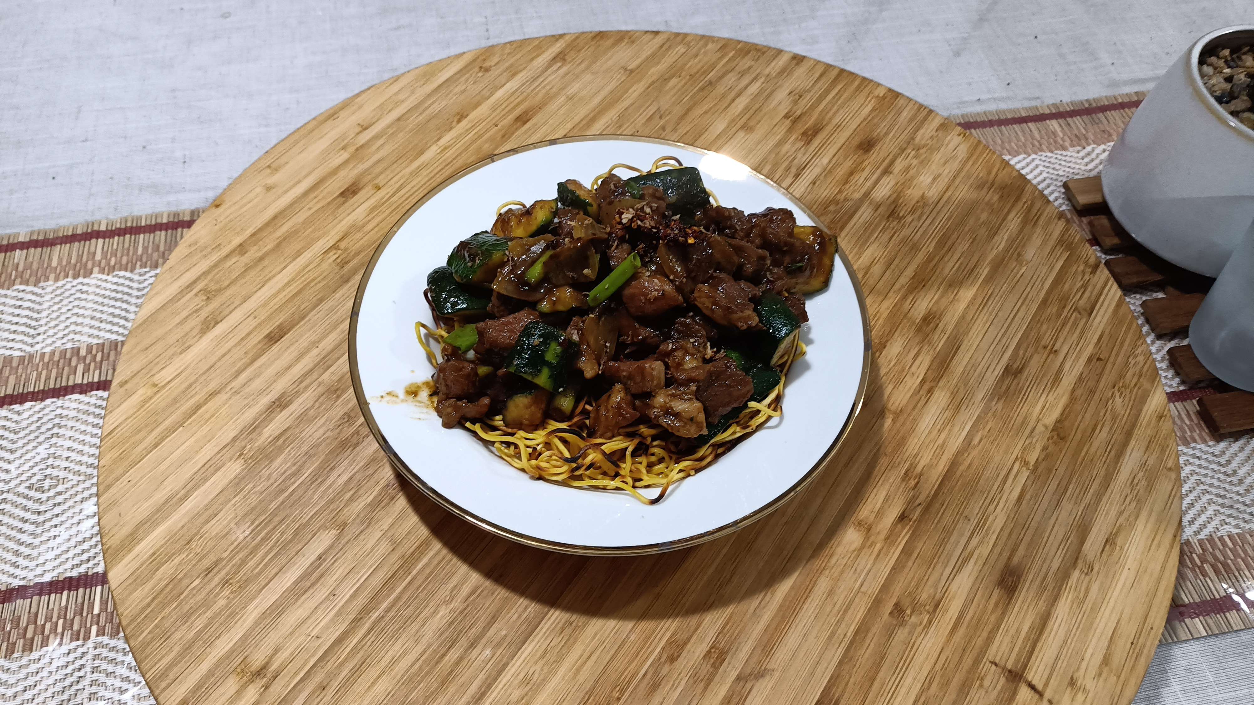 Khayam's Classic Beef noodles